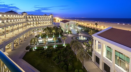 Las Arenas Balneario Resort 